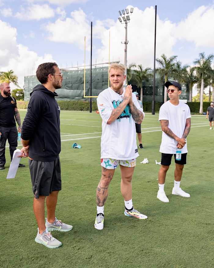 Miami Dolphins Head Coach Mike McDaniel, Betr Co-Founder Jake Paul, and Founder of Avalon Sports, Deiver Montes